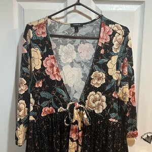 Torrid Floral Tie-Front Top
